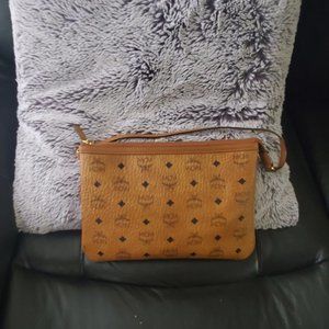 MCM Cognac Pochette